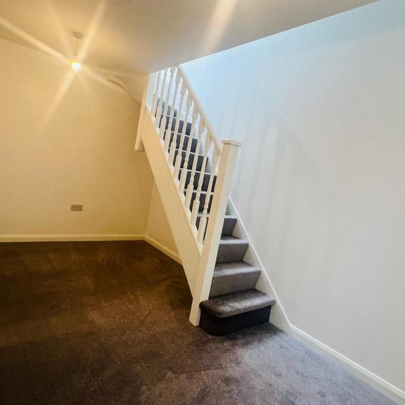 4 bedroom flat to rent - Photo 1