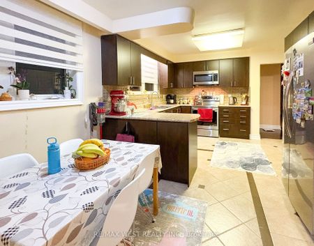 For Lease - 5 Arlstan Drive Unit# Main, Toronto, Ontario - Photo 4