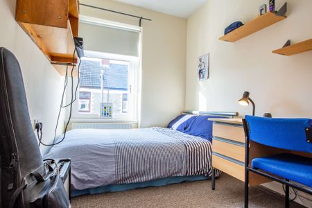 Great 6 bedroom house for busy students - Photo 3