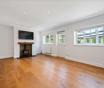 The Cottage Mill House Farm, Framewood Road, Fulmer, SL2 - Photo 3