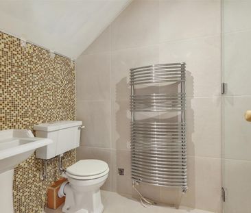 4 bedroom House To Let - Photo 1