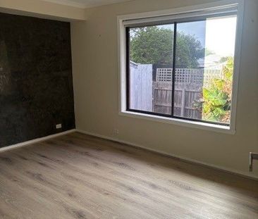 Beautifully positioned 3 bedroom home! - Photo 4