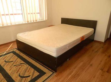 3 camere, 70 mp, garaj, terasa 60 mp, zona strazii Mircea Zaciu - Photo 2