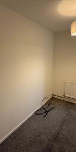 2 bedroom maisonette to rent - Photo 4