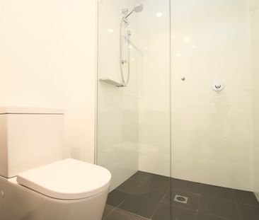 421/21 Meredith Street - Photo 2