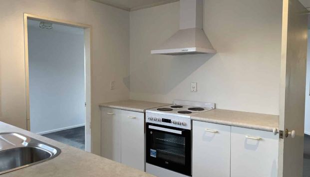 Charming 3-Bedroom Home - Photo 1