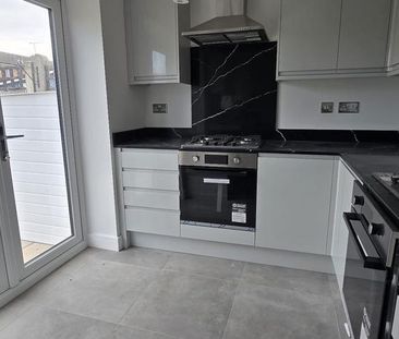 House share to rent - Photo 1
