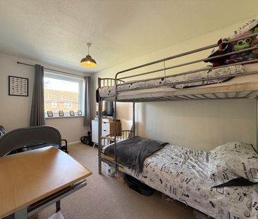 3 bedroom semi-detached house to rent - Photo 4