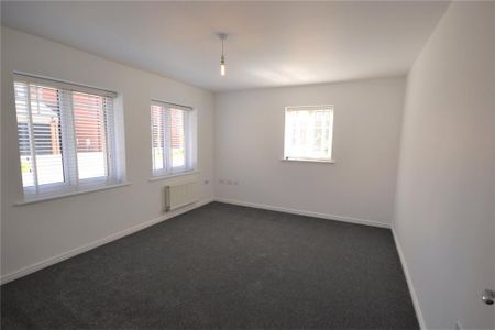3 bedroom detached house to rent - Photo 4