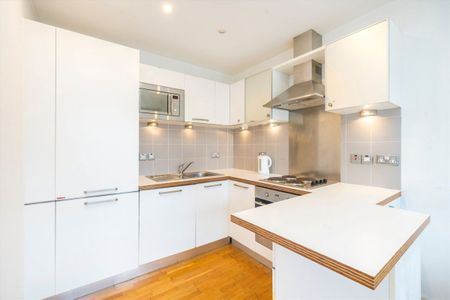 Upper Richmond Road, SW15, London - Photo 4