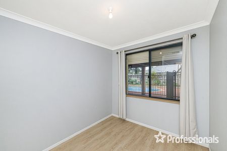 Stunning 4-Bedroom Home in Ellenbrook! - Photo 5