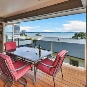 Property offers a small office or 4th bedroom - Photo 2