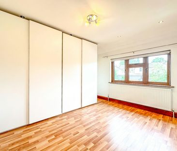 Semi-detached house to rent on - Photo 2