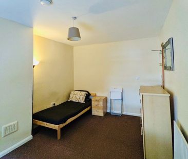 Room in a Shared House, Nottingham, NG7 - Photo 1