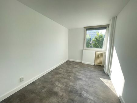 Location Appartement 5 pièces 94m² - Photo 5