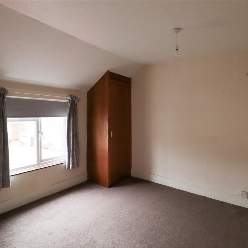 High Street, Sutton - Photo 1