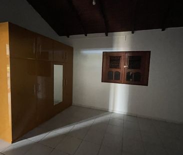 Location Appartement 2 pièces 55m² LE MOULE 97160 - Photo 1