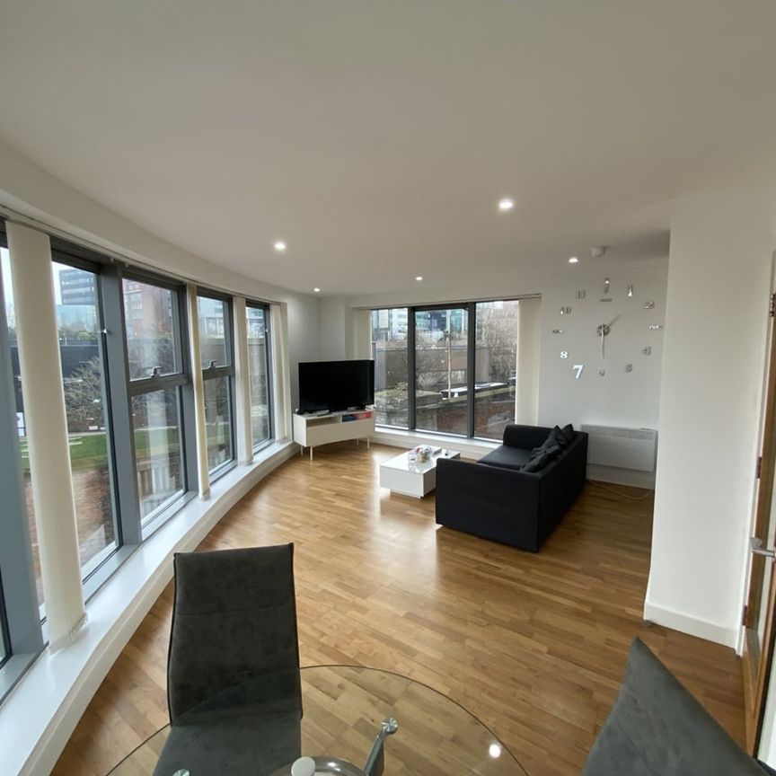 2 Bed Flat, William Jessop Way, L3 - Photo 1
