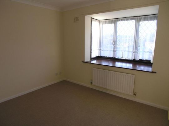 2 bedroom detached bungalow to rent - Photo 1