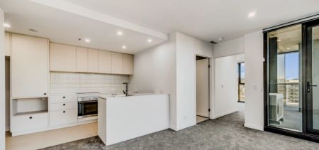 2 bed 2 bath-1514 - Photo 5