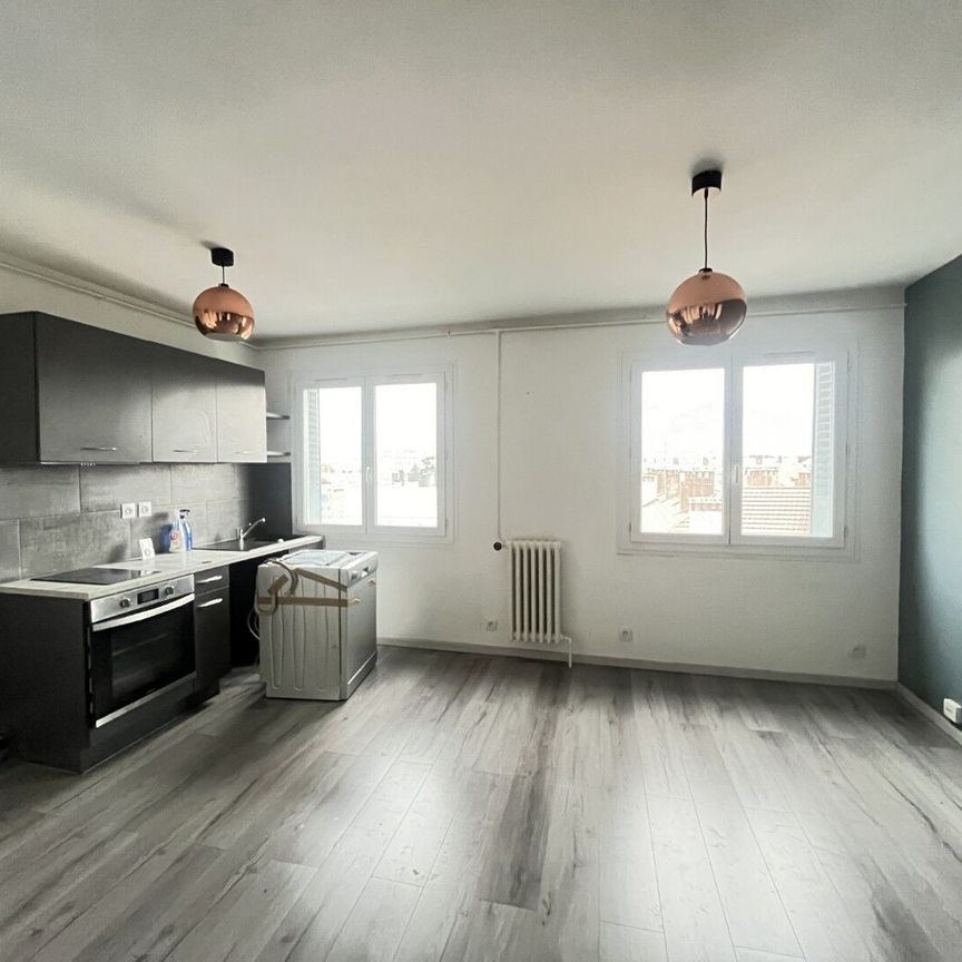 Appartement À Louer 3 Pièces , 52 M² - Photo 1