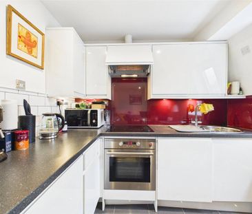 Studio to rent - Photo 4