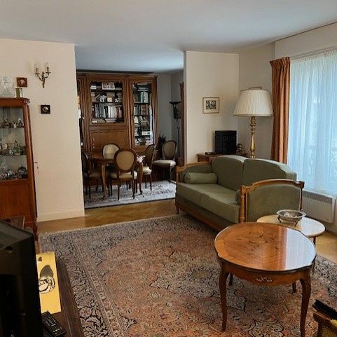 Location Appartement 3 pièces 88m² PARIS 17ème - Photo 1