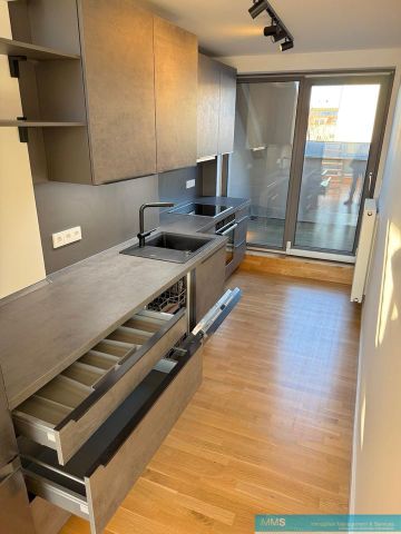 Wohnen auf zwei Etagen im Dachgeschoss mit 4 Dachterrassen – Ein Traum! - Photo 5