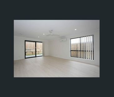 Comfortable Living in Pimpama - Photo 1