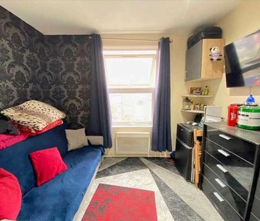 Castlehill Parade, The Avenue, West Ealing, W13 - Photo 6