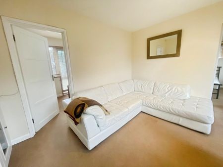 4 bedroom detached house to rent - Photo 5