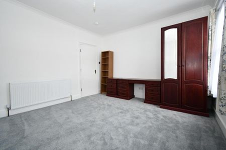 4 bedroom terraced house to rent - Photo 2