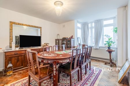 5 bedroom house to rent Ruden Way, Epsom, Surrey, KT17 - Photo 4