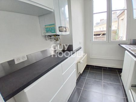 LOCATION : appartement T3 (63 m²) à SOISSONS - Photo 3