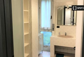 milan, Lombardy 20122