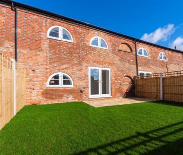 2 bedroom terraced house to rent - Photo 1