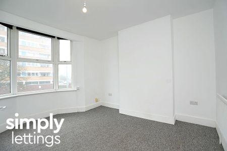 2 bedroom maisonette to rent - Photo 3