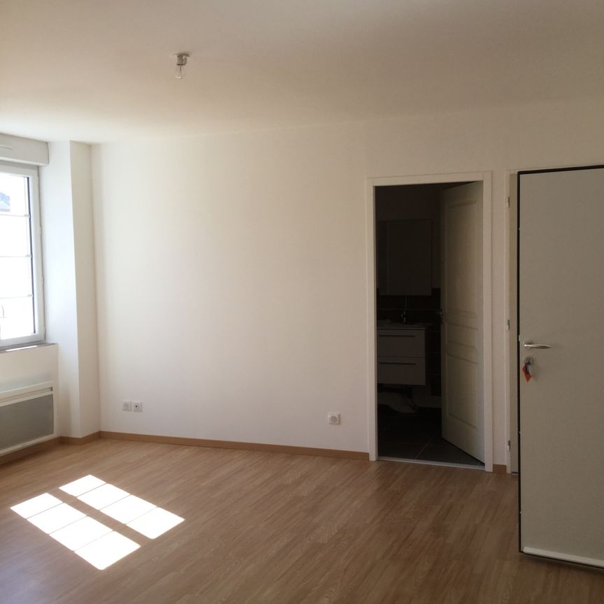 Location Appartement 2 pièces 45m² FOURCHAMBAULT 58600 - Photo 1