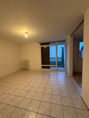 Location Appartement 3 pièces 73m² - Photo 2