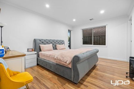 Stylish Family Living in Prime Kalkallo Location - Photo 4