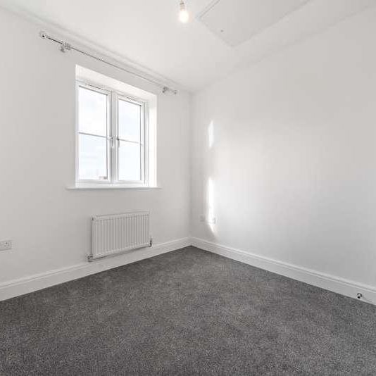 Heyford Park, Bicester, Oxfordshire, OX25 - Photo 1