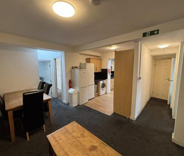 6 bedroom house to rent - Photo 3