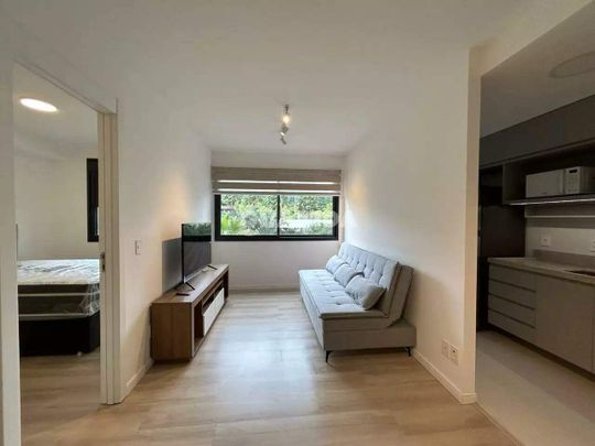 Apartamento mobiliado, com 1 dormitório suíte e 1 vaga de garagem, no bairro Petrópolis - COD: 20487 - Foto 1