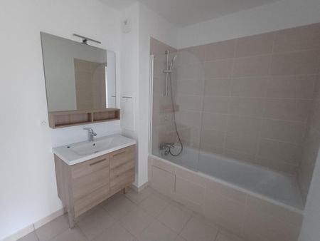 location Appartement T3 DE 64.6m² À BOBIGNY - Photo 3