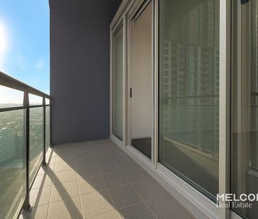 MODERN UNFURNISHED APARTMENT WITH STUNNING CBD VIEWS - Photo 6