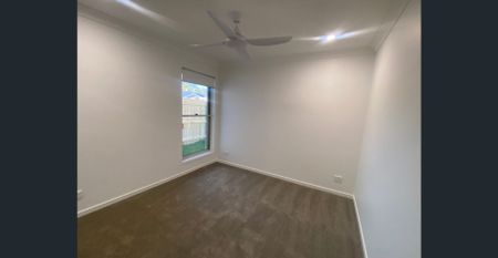 FOUR BEDROOM FAMILY HOME ON SOUTHSIDE - Photo 3