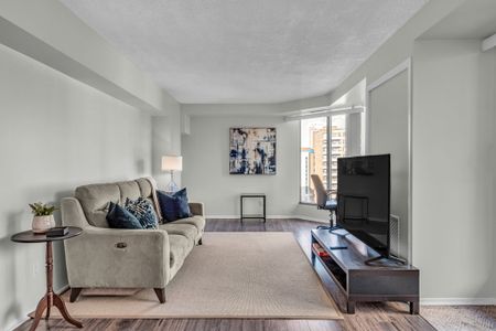 200 Bay Street - Photo 4