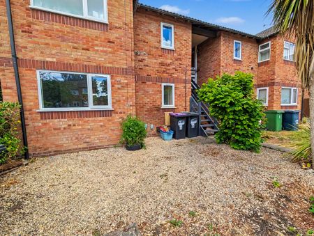 The Ridings, Bicton Heath, Shrewsbury, Shropshire, SY3 5ES - Photo 5