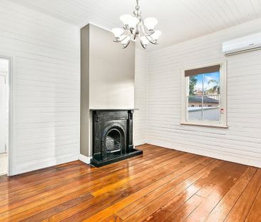 Older style neat and tidy three bedroom home - Photo 1