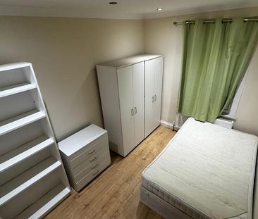 6 bedroom house of multiple occupation to rent - Photo 6
